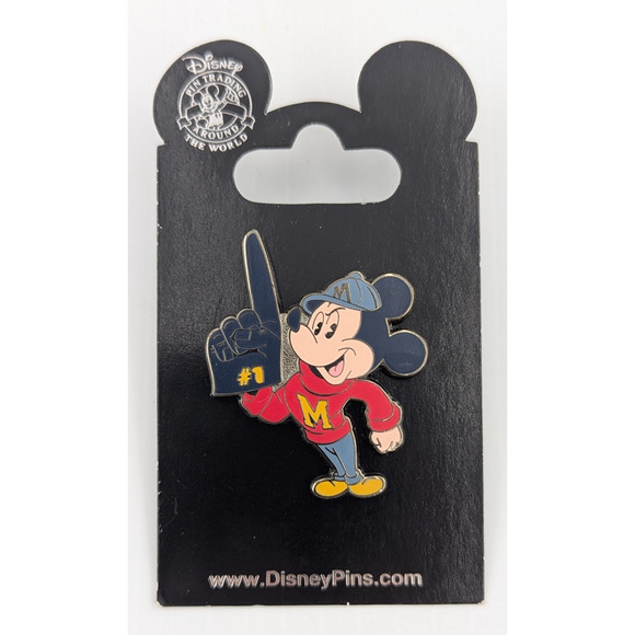 Disney Pin Mickey Mouse Collegiate Mascot College Pin 2011 - Picture 1 of 5